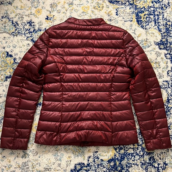 Sisley burgundy red lightweight puffer coat - Picture 7 of 7